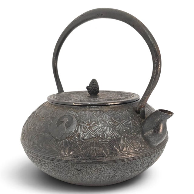 Japanese 20th Century Oigen Nanbu Seieido Nambu Cast-Iron Pine and Crane Tetsubin For Sale - Image 3 of 16