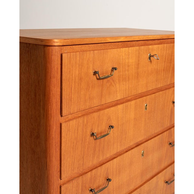 Scandinavian Teak Chest of Drawers with Black Legs, 1950s For Sale - Image 4 of 10