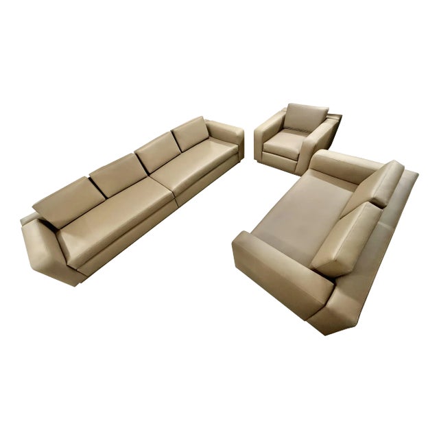 Three-Piece Modern Italian-Style Living Room Set of 3 in Brown Vinyl For Sale
