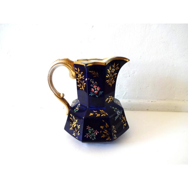 Mason's Ironstone Antique Mason's Staffordshire Ironstone Mazarine Cobalt Blue Pitcher W/ Enamel & Gilt Floral Sprigs Serpent "Hydra" Handle 1813-1820 For Sale - Image 4 of 13