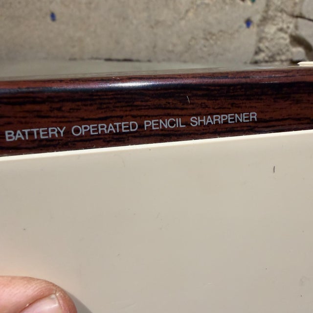 Mid-Century Modern Mid Century Modern Panasonic Kp-2a Battery-Operated Pencil Sharpener For Sale - Image 3 of 14