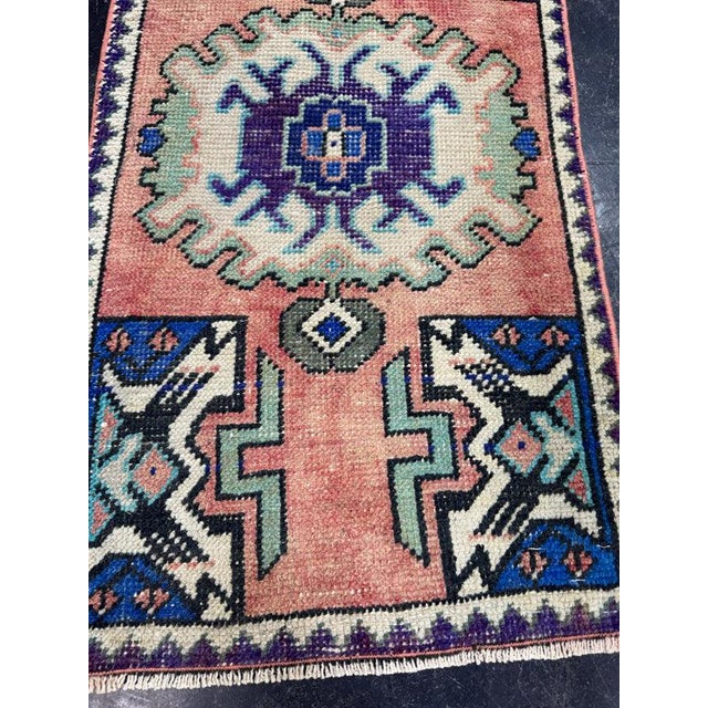 Contemporary Turkish Yastik Rug 1'7" x 3' For Sale - Image 3 of 5