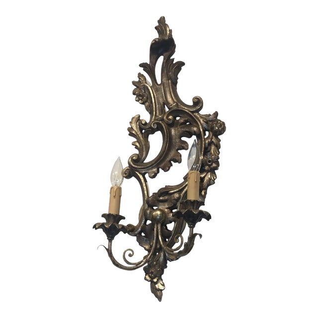 Italian Hand Carved Wood 2 Light Acanthus Leaf Motif Sconce in Distressed Silver Gilt and Mecca Finish For Sale