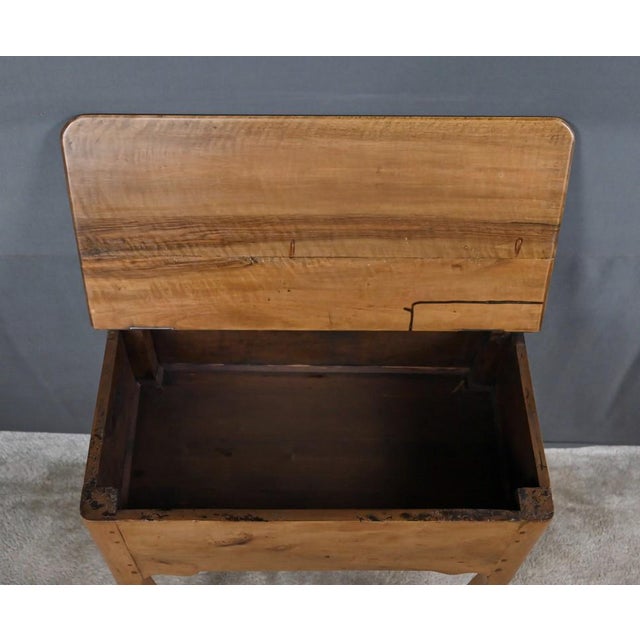 Wood 18th Century Louis XV Walnut and Pear Wood Kneading Table For Sale - Image 7 of 14