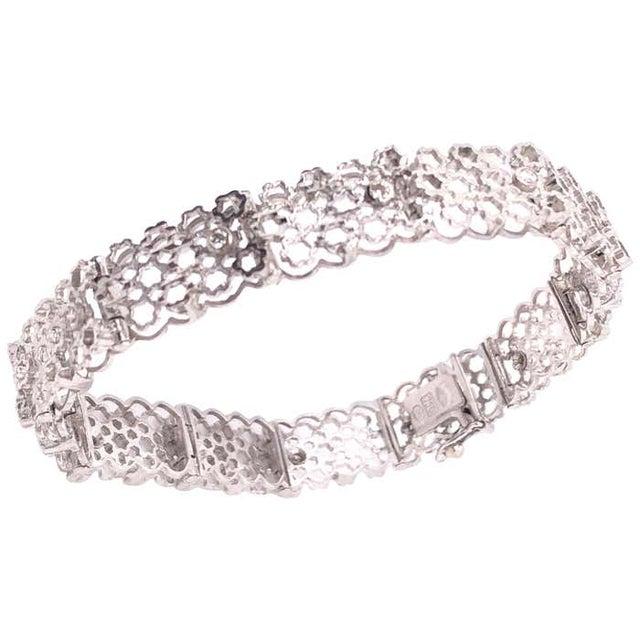14 Karat White Gold Contemporary Bracelet With Round Diamonds For Sale - Image 9 of 10