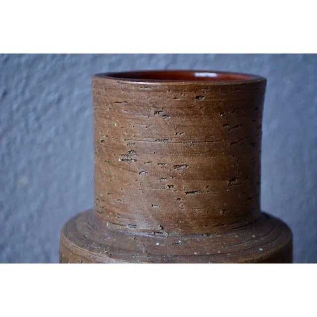 Cylindrical Vase in Terracotta, 1960s For Sale - Image 4 of 7