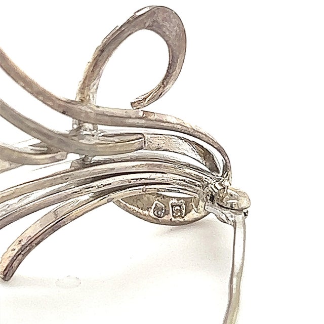 White 1990s Mikimoto Estate Akoya Pearl Brooch Sterling Silver For Sale - Image 8 of 12