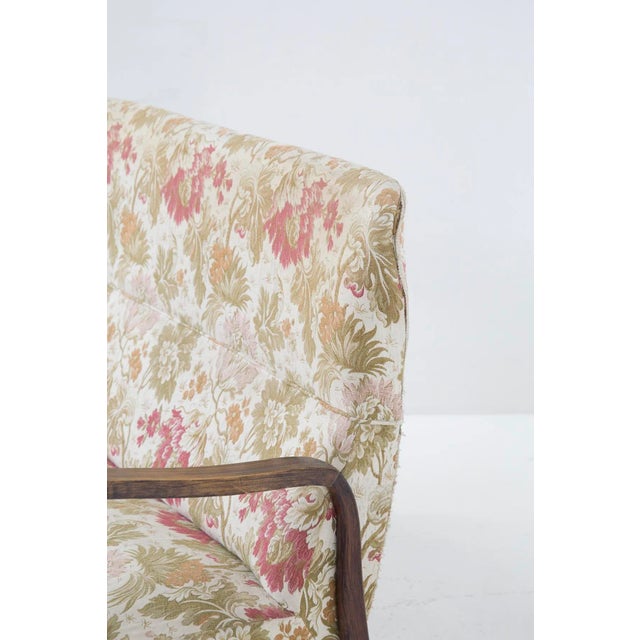 Wood Sofa in Wood and Floral Fabric attributed to Paolo Buffa, 1950s For Sale - Image 7 of 11