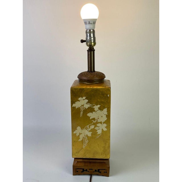 Wood Vintage Gold-Leaf Chinoiserie Ceramic Grapevine Table Lamp For Sale - Image 7 of 18