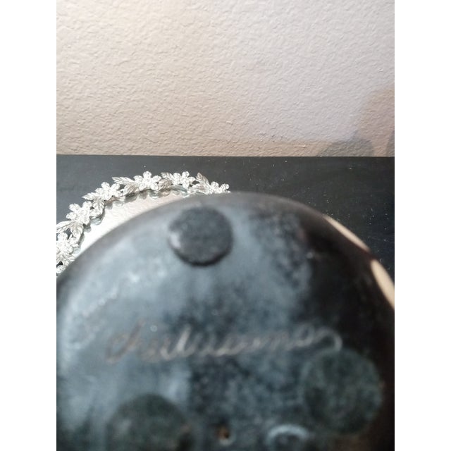 GORGEOUS Signed Peruvian Chulucanas pottery Dove sculpture The product is a stunning signed Peruvian Chulucanas pottery...