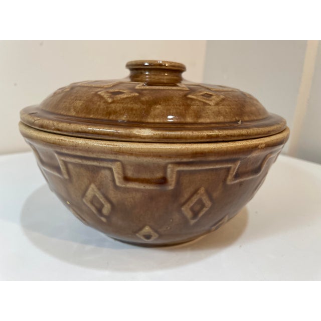 American Vintage Monmouth Pottery Casserole - Southwestern Motif - Arts & Crafts For Sale - Image 3 of 9