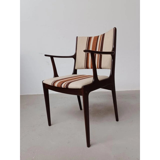 Uldum Møbelfabrik Mahogany Armchair by Johannes Andersen for Uldum Møbelfabrik, Restored with Customizable Reupholstery, 1960s For Sale - Image 4 of 12