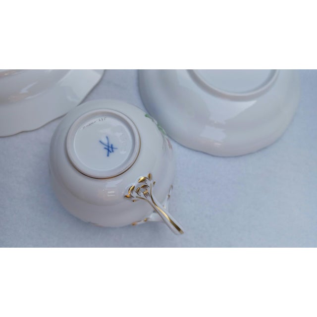 Vintage Porcelain Coffee & Tea Trio Set with Hand-Painted Blue Anemone from Meissen , 1970, Set of 3 For Sale - Image 6 of 10