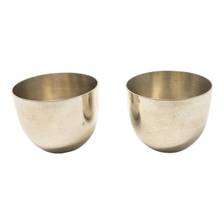 Mid 20th Century Pewter Kirk Stieff Jefferson Cups- a Pair For Sale