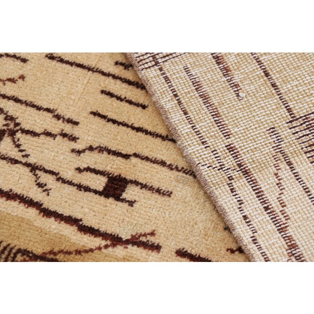 Textile Vintage Zeki Müren Rug in Beige-Brown With Geometric Patterns, From Rug & Kilim For Sale - Image 7 of 7