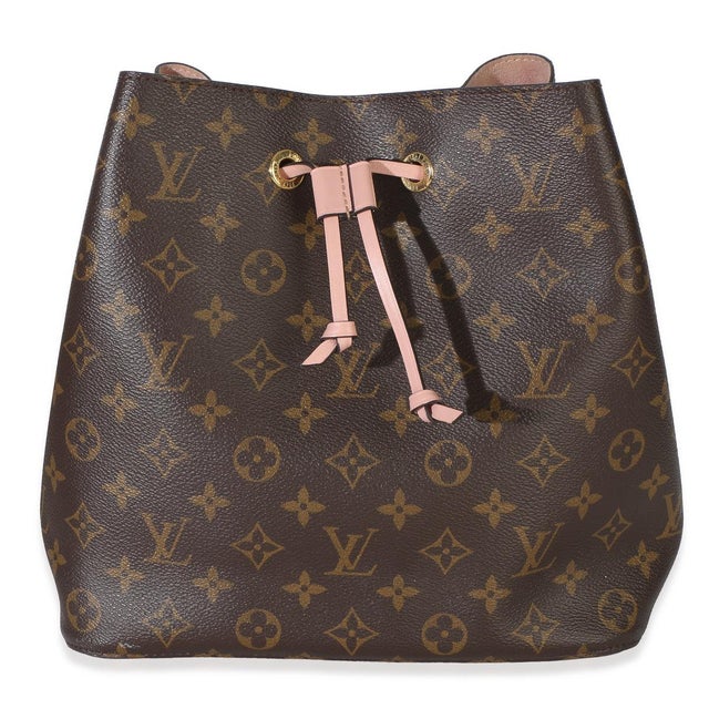 Item #: 155000 Interior Material: Microfiber Size: MM Features Interior: Two gussets. One zip pocket Dimensions: 10.25 x...