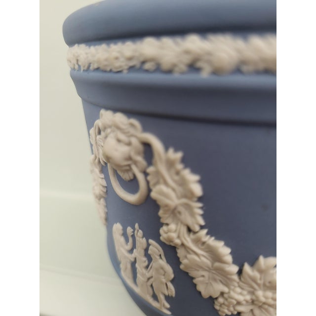 Mid-Century Blue Jasperware Cachepots with Neoclassical Reliefs by Wedgewood, 1950s, Set of 2 For Sale - Image 4 of 6