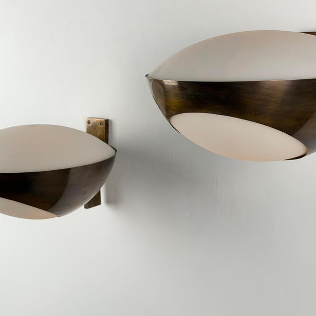Model 1963 Brass Wall Lights by Max Ingrand for Fontana Arte, 1960s, Set of 2 For Sale - Image 10 of 18
