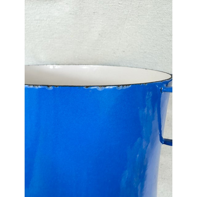 Mid-Century Modern Dansk Kobenstyle Blue Enamel 8-Quart Stock Pot by Jens Quistgaard For Sale In New Orleans - Image 6 of 9