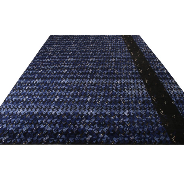 Hailing from Rug & Kilim’s Scandinavian pile collection, a 10x14 rug boasting a refined geometric pattern prevailing in...