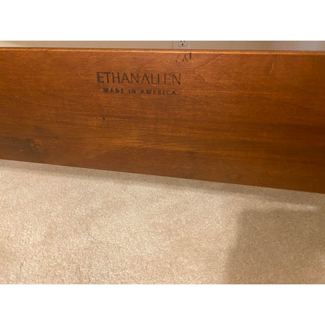Late 20th Century Ethan Allen British Classics Queen Sleigh Bed With Low Footboard "Cayman" Late 20th Century Excellent Condition For Sale - Image 5 of 12