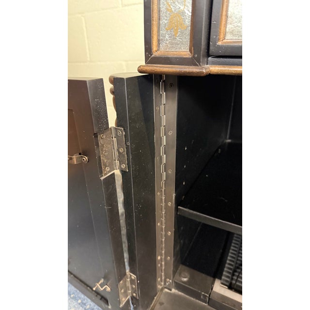 Wood 1990s Lillian August for Drexel Heritage Hollywood Regency Eglomisé & Parcel Gilt Credenza / Media Console For Sale - Image 7 of 11