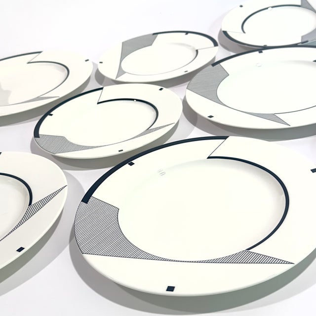 White Glorious Postmodern Black & White Geometric ‘Angles’ Dinner & Side Plates by Christopher Stuart Circa 1995 - Place Settings for 4 / 8 Pieces For Sale - Image 8 of 13