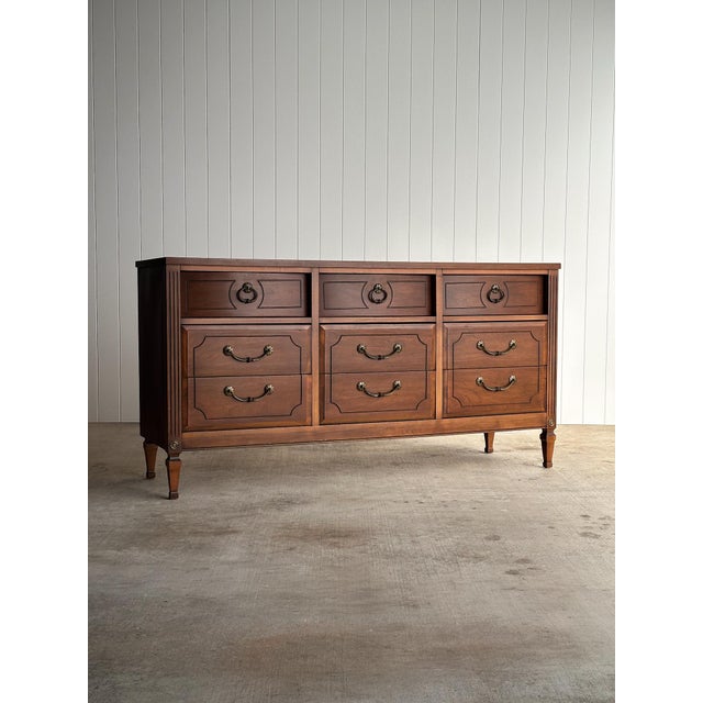 Vintage Ward Walnut Nine-Drawer Triple Dresser With Fluted Details For Sale In Greensboro - Image 6 of 16