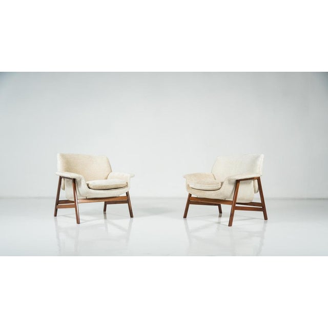 Pair of Armchairs "849 " by Gianfranco Frattini for Cassina, 1960s This piece is attributed to the mentioned...