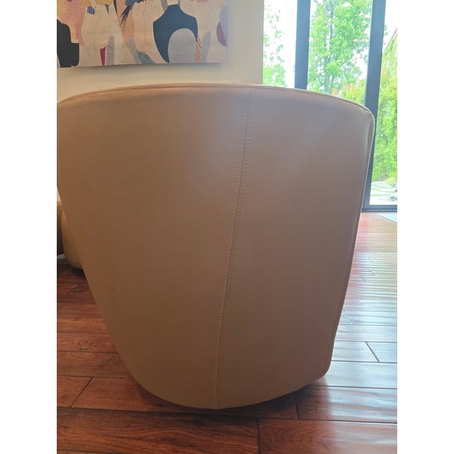 Set of 4 Vintage Tan Leather Lounge Chairs With Matching Ottomans Attributed to Vladimir Kagan For Sale - Image 13 of 15