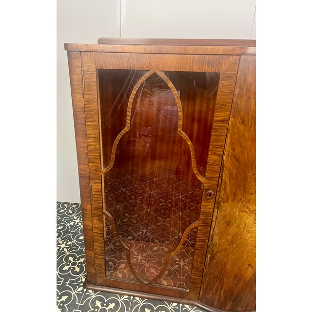 Mid-Century Modern Vintage Art Deco Cocktail Cabinet in Walnut, 1930s For Sale - Image 3 of 18
