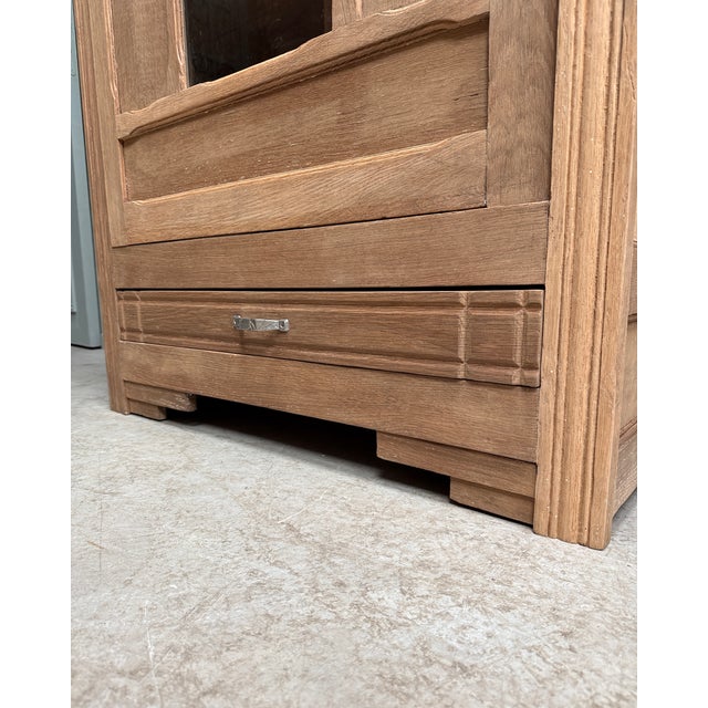 Art Deco Display Cabinet in Natural Oak, 1930s For Sale - Image 12 of 18