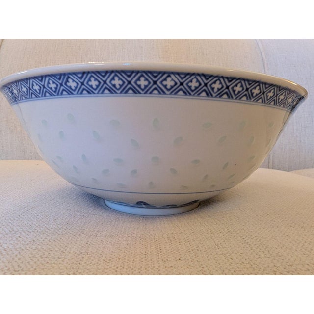 Late 20th Century Late 20th Century Blue and White Rice Eye Floral Bowl and Spoon For Sale - Image 5 of 11