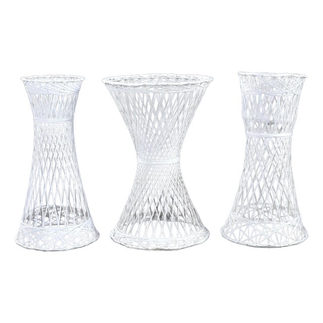 Set of 3 Russell Woodard Spun Fiberglass Outdoor Plant Stand Planters For Sale