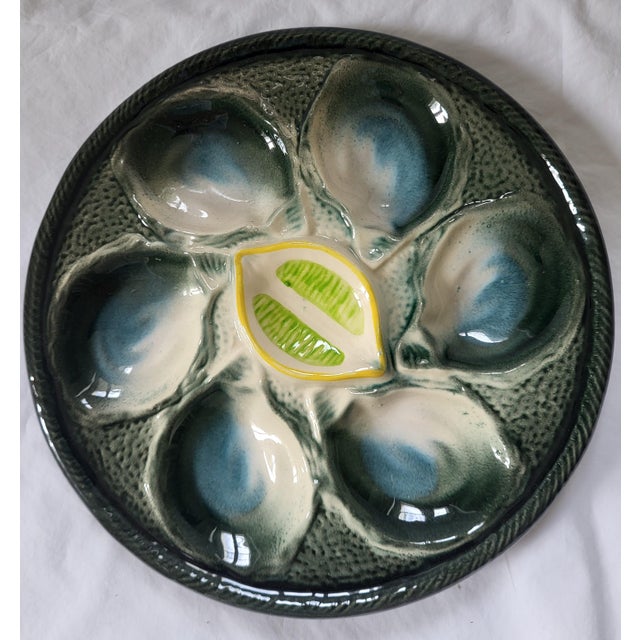 1950s Mid-Century French Majolica Oyster Service from Saint-Clement, 1950s, Set of 7 For Sale - Image 5 of 9