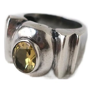 Sterling Silver and Yellow Citrine Stone Ring Art Deco Style, Late 20th Century, Size 6.5 For Sale