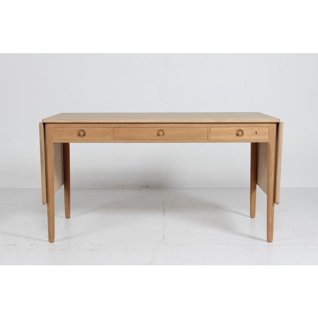 Vintage Desk AT 305 in Oak by J. Wegner for Andreas Tuck Hans, 1960s For Sale - Image 8 of 8