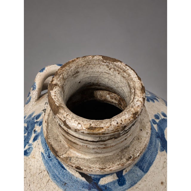 17th-Century Sicilian Blue-and-White Majolica Pilgrim Flask, Caltagirone For Sale - Image 13 of 15
