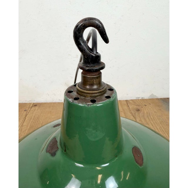Industrial British Green Enamel Factory Pendant Lamp, 1960s For Sale - Image 14 of 18