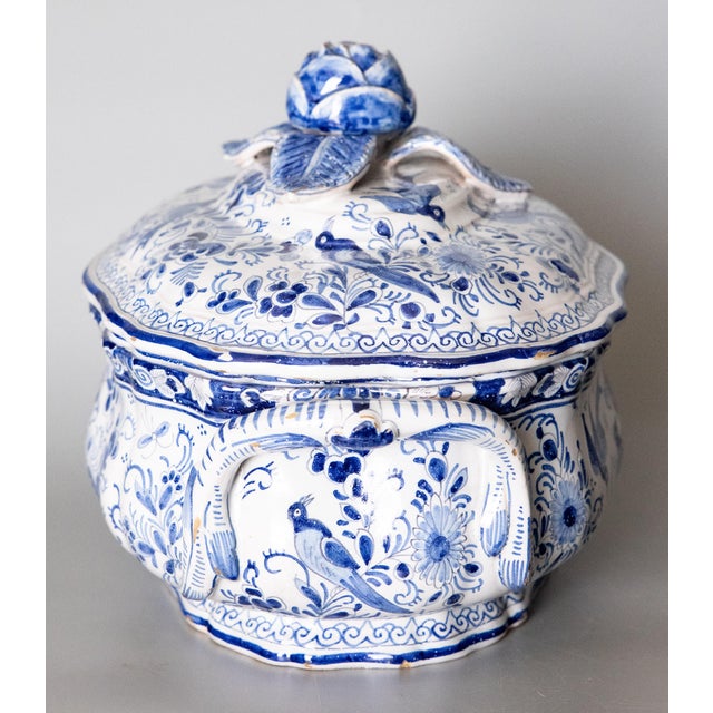 English 18th Century Antique Dutch Delft Faience Lidded Tureen For Sale - Image 3 of 13