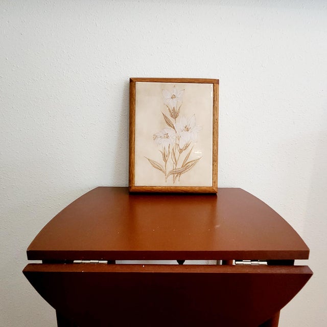 MCM Vintage Hand Painted Tile, Floral Arwork, Oak Frame. Perfect Condition! No chips or visible imperfections or defects....