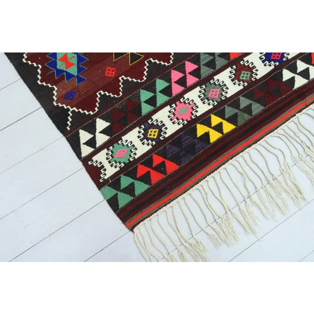 Mid 20th Century Turkish Kilim Rug-5′5″ × 9′4″ For Sale - Image 11 of 13