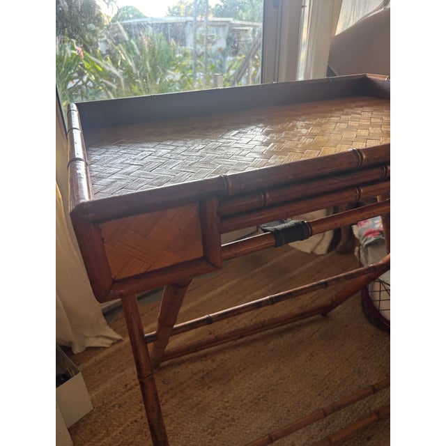 Vintage 1970s British Colonial–style Faux Bamboo Tray Table. For Sale In Tampa - Image 6 of 10