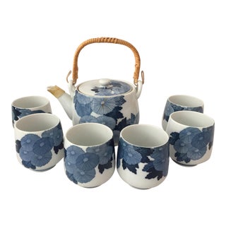 Vintage Japanese Teapot and 6 Cups - 7 Pieces For Sale