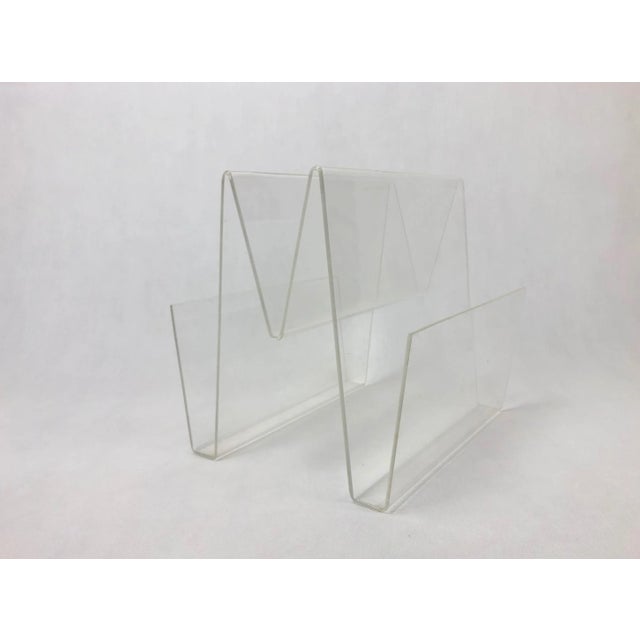 1970s Vintage Magazine Rack in Acrylic Glass, 1970s For Sale - Image 5 of 6