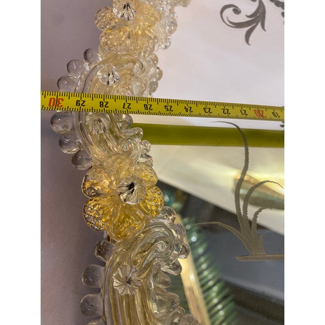 Contemporary Venetian Table Mirror Frame With Trasparents and Gold-Leaf Flowers With Engraving Decorations Murano Style Glass For Sale - Image 10 of 11