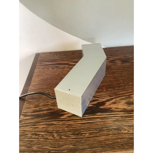 Architecture Model 2047 Glow Worm Table Lamp by Raak Amsterdam, 1970 For Sale - Image 5 of 7