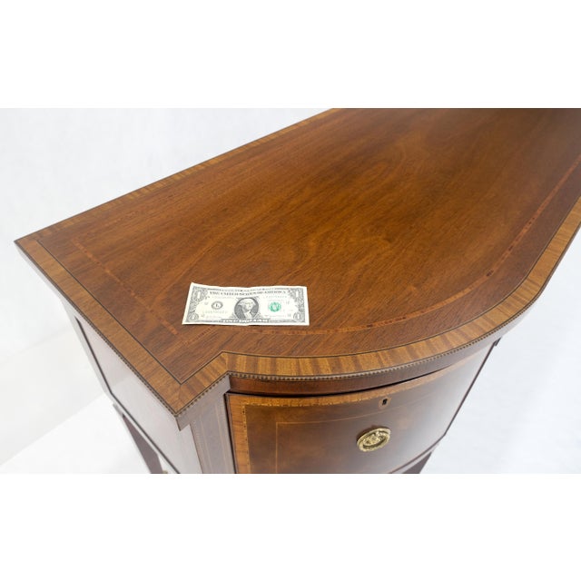 Baker Mahogany Banded Top Hepplewhite Brass Castors Tapered Legs Sideboard MINT For Sale - Image 6 of 18