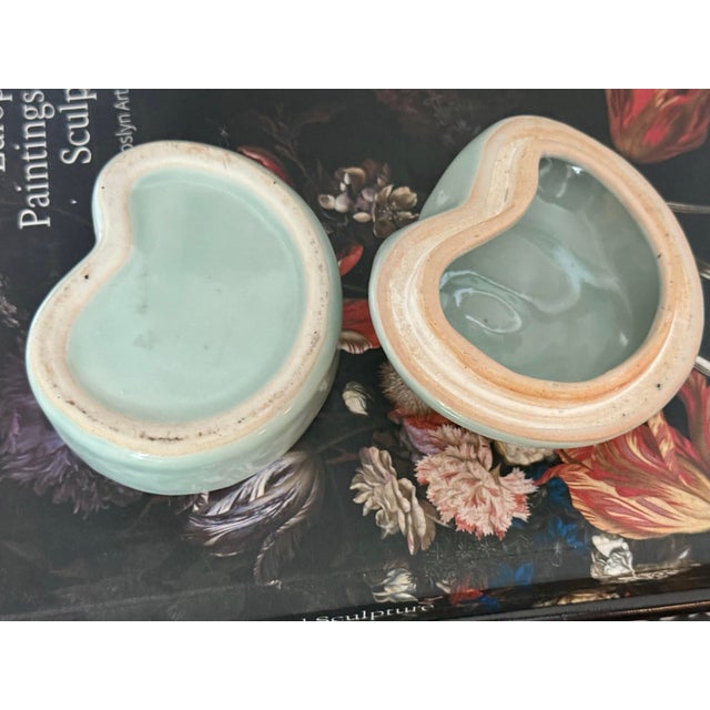 1980s Vintage Shell-Shaped Lidded Celadon Box For Sale - Image 5 of 6
