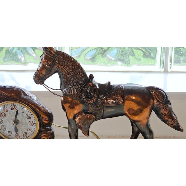Vintage Copper Horse Mantel Clock by Wm. L. Gilbert – Electric Western Shelf Clock, New Haven Era Antique Collectible For Sale - Image 14 of 18